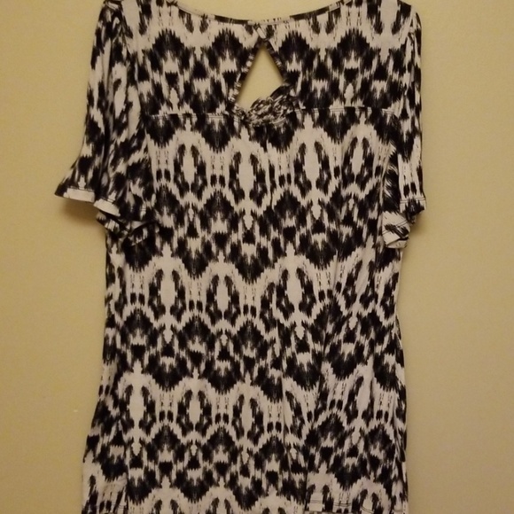 Top - Picture 3 of 3